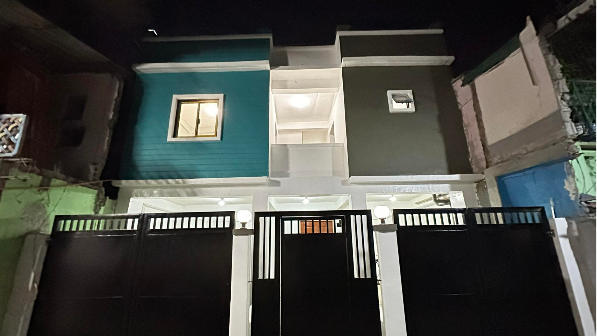 Construction of 2-Storey House with Roofdeck