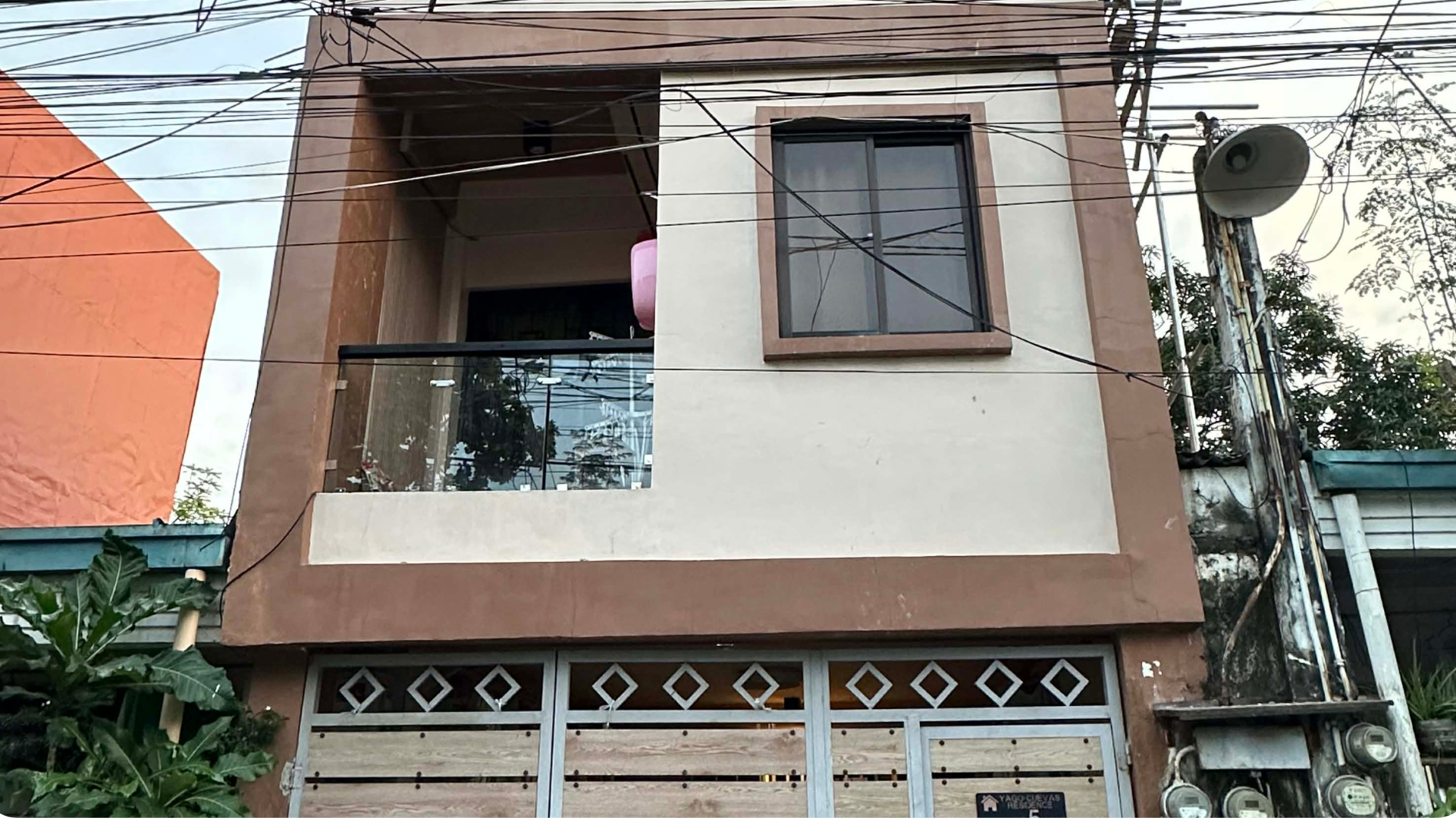 Construction of 3-Storey Residential House Wide